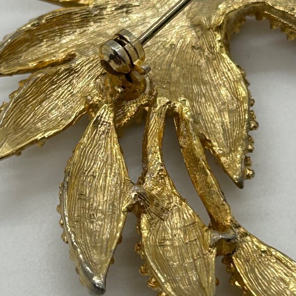 Vintage Sarah Coventry Brooch & Clip-On Earrings Set  Gold-Tone Wind Flower - Picture 9 of 16